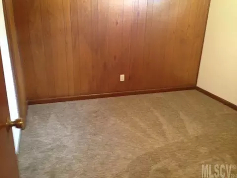 3 Rd Sw Ave SW, Conover, NC 28613 photo 5
