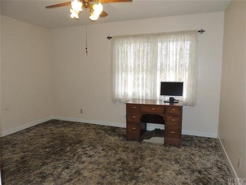 1003 7th Ave, Conover, NC 28613 photo 3