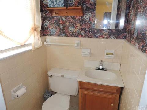 1003 7th Ave, Conover, NC 28613 photo 7