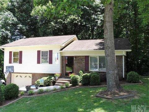 1932 Willow Ridge St, Conover, NC 28613 photo 1