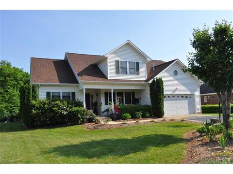 310 Willowbrook Dr, Morganton, NC 28655 photo 1
