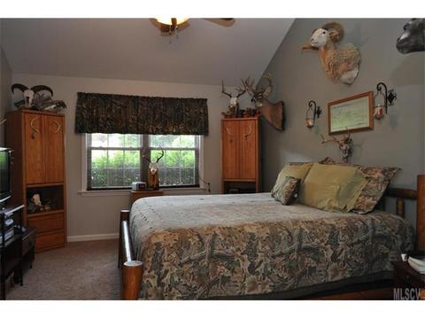 310 Willowbrook Dr, Morganton, NC 28655 photo 5