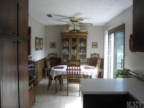 1000 Tangle Dr, Hickory, NC 28602 photo 11