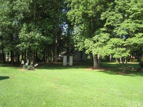 1000 Tangle Dr, Hickory, NC 28602 photo 8
