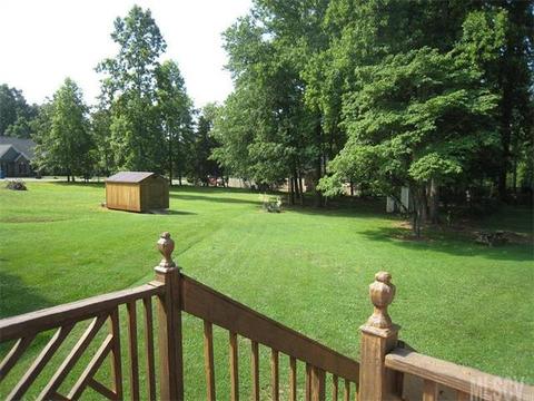 1000 Tangle Dr, Hickory, NC 28602 photo 6