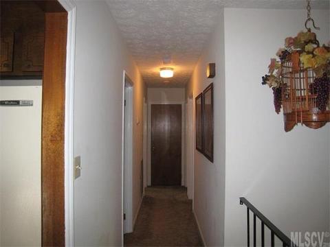 1000 Tangle Dr, Hickory, NC 28602 photo 13