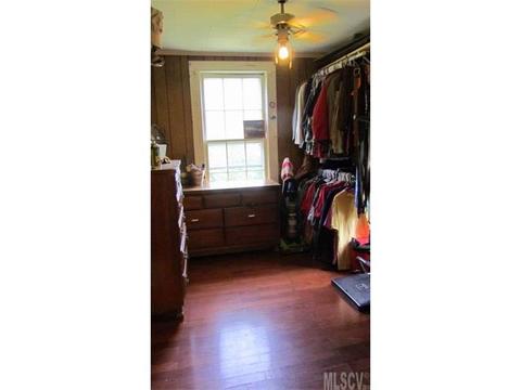 2314 Mitchell Dr, Hickory, NC 28602 photo 5