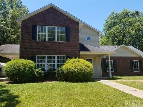 119 1st Ave, Conover, NC 28613 photo 1