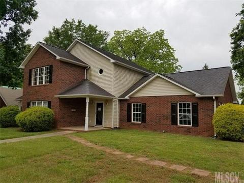 119 1st Ave, Conover, NC 28613 photo 2