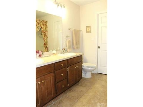 631 Spencer Rd, Conover, NC 28613 photo 8