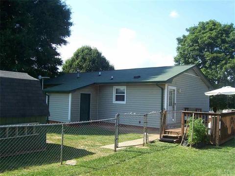 408 E Klutz St, Maiden, NC 28650 photo 9