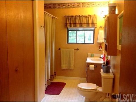 6576 Springbrook Ave, Hickory, NC 28602 photo 4