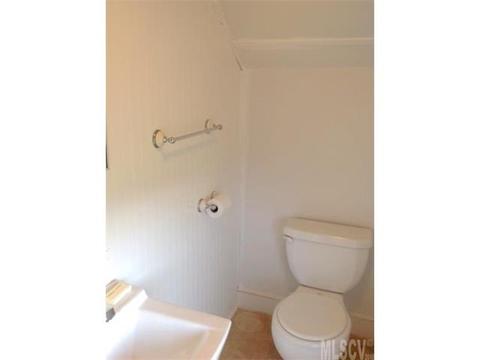 2463 E Maiden Rd, Maiden, NC 28650 photo 5