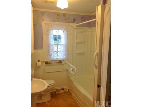 2463 E Maiden Rd, Maiden, NC 28650 photo 8