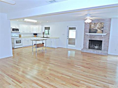 262 Skyline Rd, Hickory, NC 28601 photo 2
