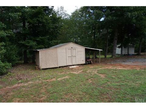 2016 Hunter Ave, Hickory, NC 28601 photo 2