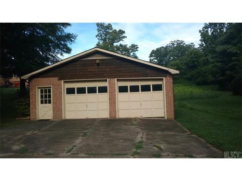 313 2nd Ave, Conover, NC 28613 photo 4