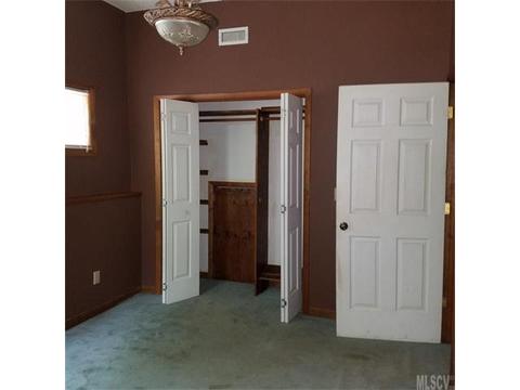 108 E Trace Dr, Newton, NC 28658 photo 4