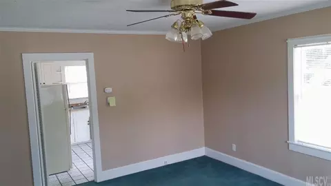 3 Rd Ne Ave NE, Conover, NC 28613 photo 11