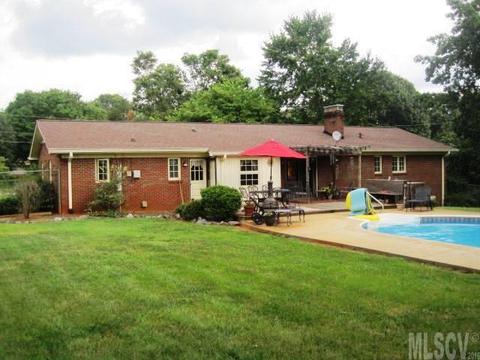 910 E 23rd St, Newton, NC 28658 photo 2