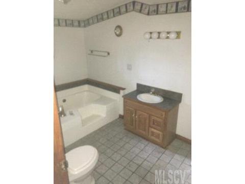 2572 Conley Rd, Morganton, NC 28655 photo 4
