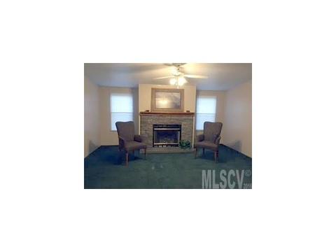 7239 Maynard Dr, Hickory, NC 28602 photo 2