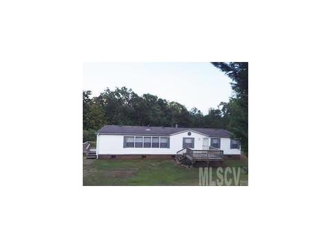 7239 Maynard Dr, Hickory, NC 28602 photo 1