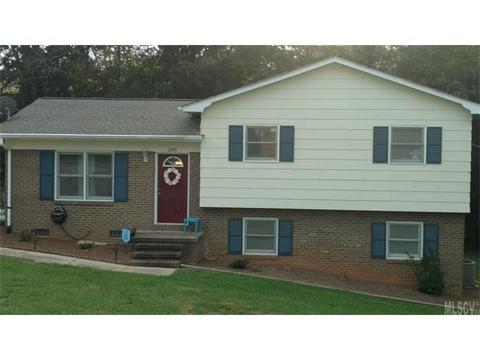 3243 24th St, Hickory, NC 28601 photo 1