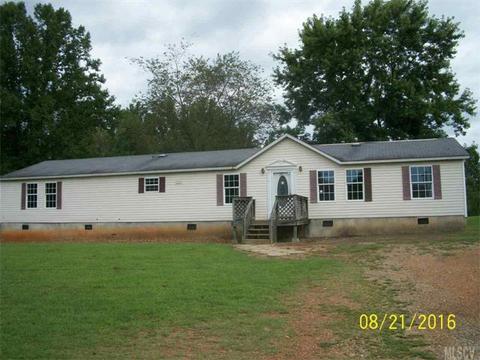 196 Bethlehem School Rd, Hickory, NC 28601 photo 1