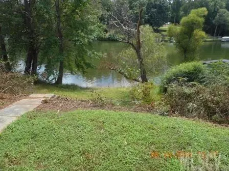 217 Lake Side Loop, Hickory, NC 28601 photo 2