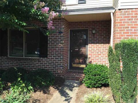 735 21st Ave, Hickory, NC 28601 photo 1
