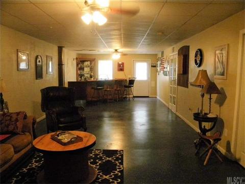 6510 Emory Dr, Hickory, NC 28601 photo 12