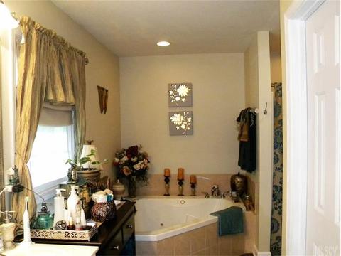 6510 Emory Dr, Hickory, NC 28601 photo 10