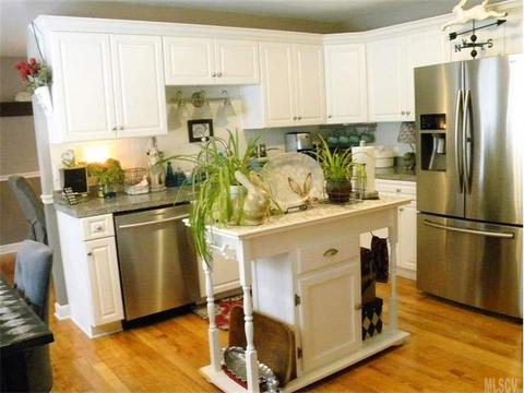 6510 Emory Dr, Hickory, NC 28601 photo 5