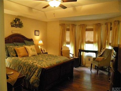 6510 Emory Dr, Hickory, NC 28601 photo 9