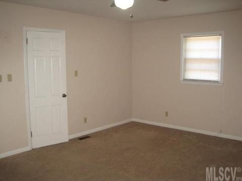 308 2nd Ave, Conover, NC 28613 photo 4