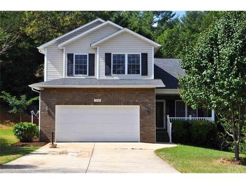 5149 Mill Pond Dr, Conover, NC 28613 photo 1