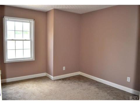 5149 Mill Pond Dr, Conover, NC 28613 photo 8