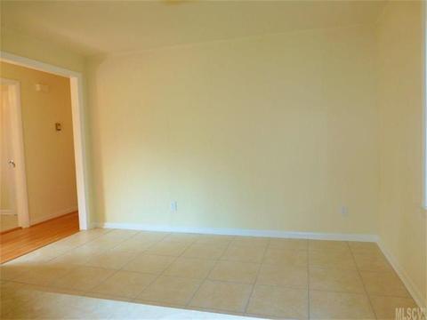1007 2nd St, Conover, NC 28613 photo 7