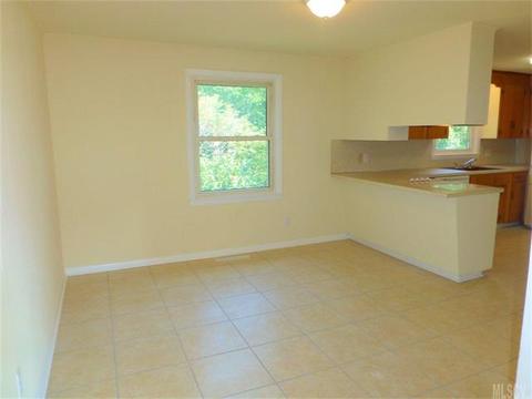 1007 2nd St, Conover, NC 28613 photo 6