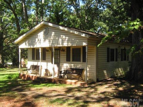 315 6th St, Conover, NC 28613 photo 6