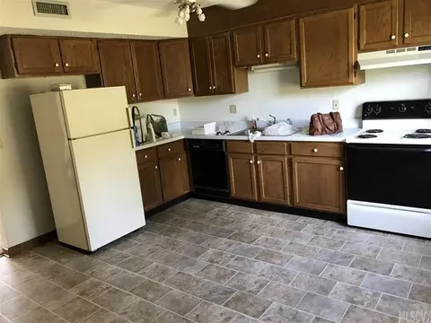1525 14th Ne Ave NE, Hickory, NC 28601 photo 8