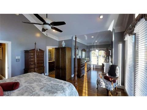 195 Mariners Pointe Ln, Hickory, NC 28601 photo 3