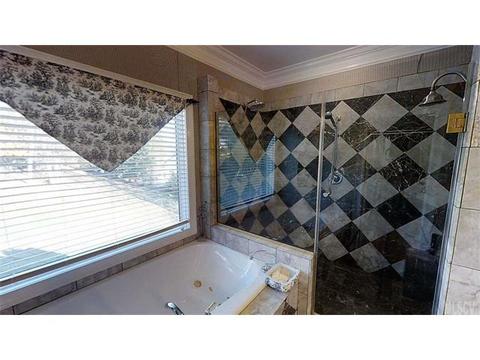 195 Mariners Pointe Ln, Hickory, NC 28601 photo 4