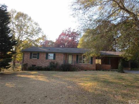 1305 Morehead St, Conover, NC 28613 photo 1