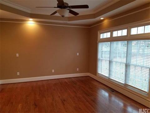 206 9th St, Conover, NC 28613 photo 5