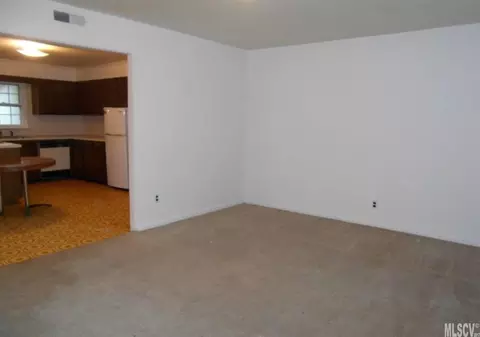 2023 4th Ne St NE, Hickory, NC 28601 photo 3