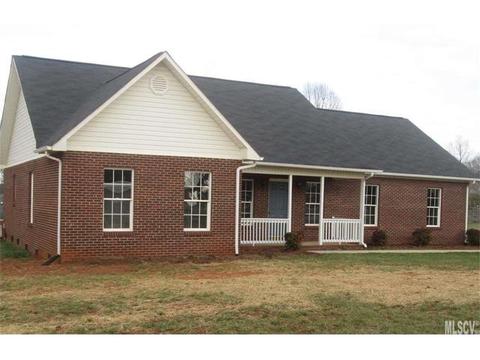 1736 Redberry Ln, Conover, NC 28613 photo 14