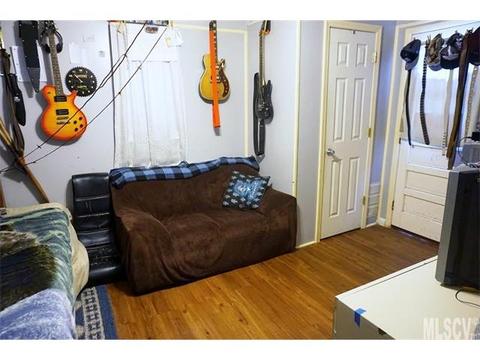 409 3rd Ave, Conover, NC 28613 photo 4