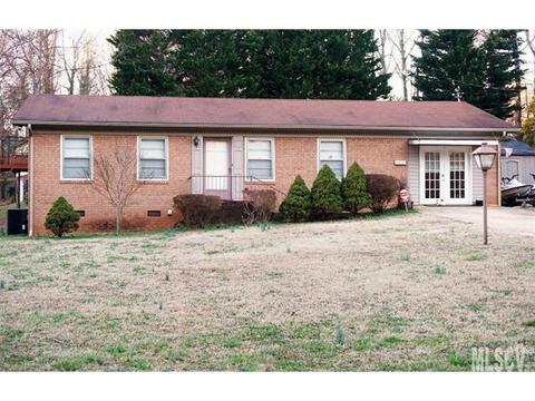 409 3rd Ave, Conover, NC 28613 photo 1